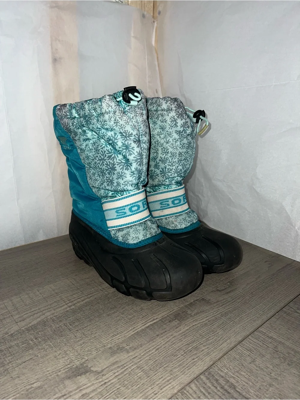 Sorel Kids' Teal & Black Winter Snow Boots